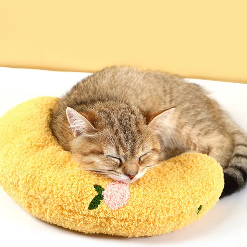 U-Shaped Pet Pillow – Soft Neck Support for Cats & Small Dogs, Fashionable & Cozy Headrest for Deep Sleep